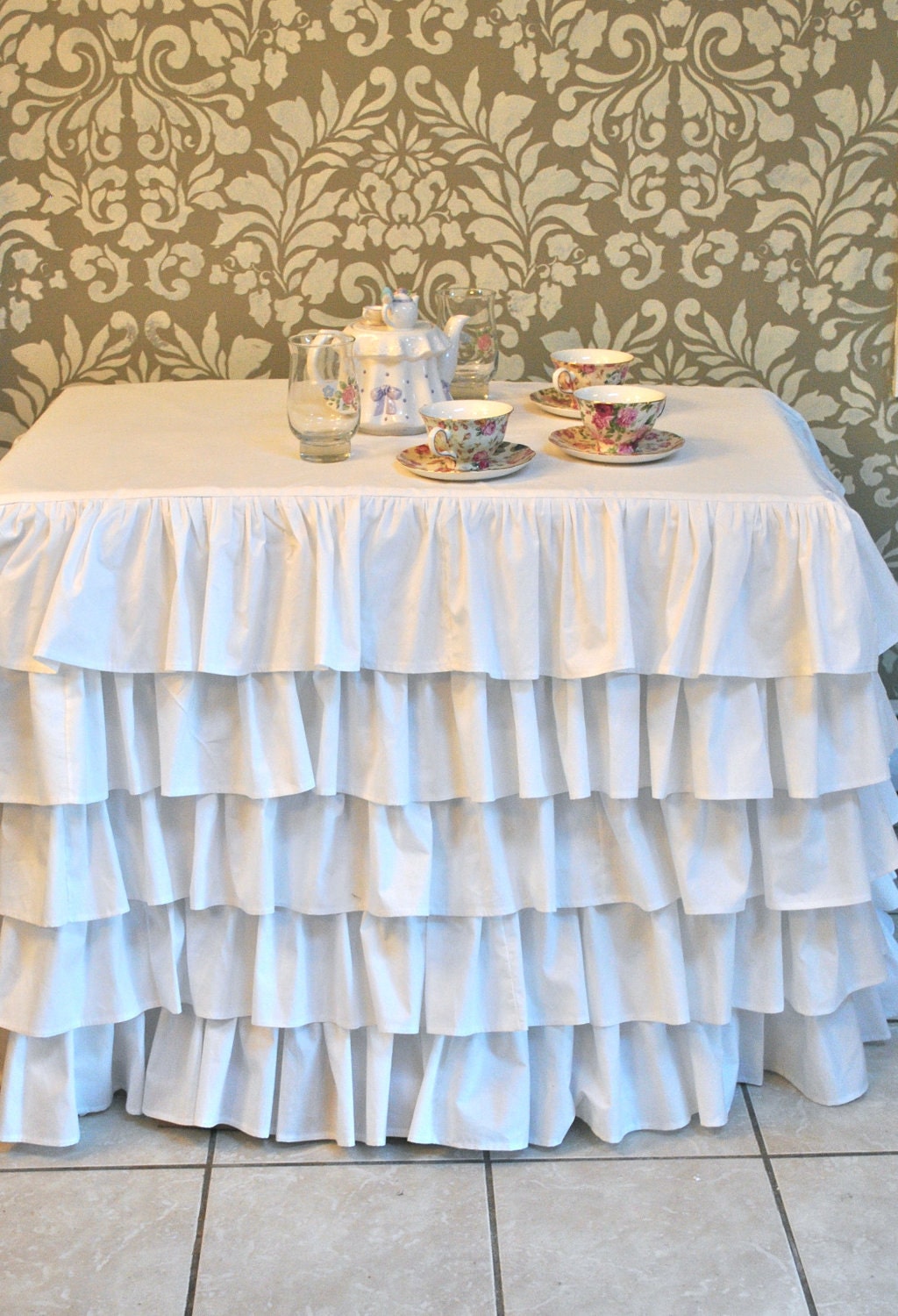 White Ruffle Tablecloth