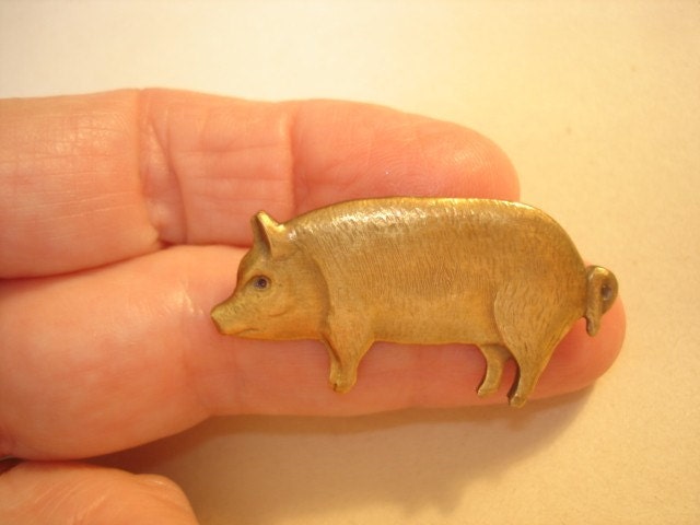 Hog Brooch Gold Tone Repousse