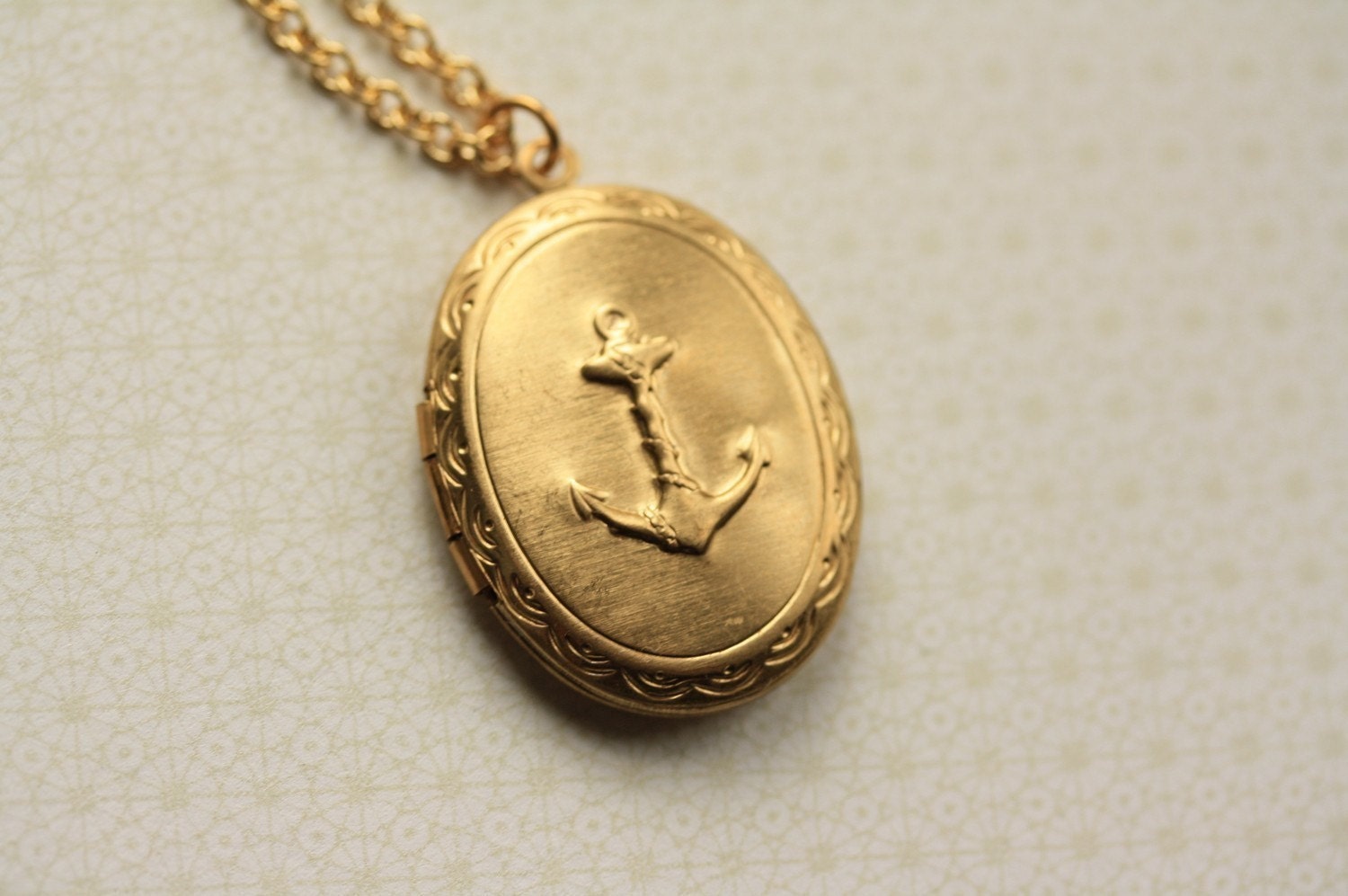 Simple Sailor Locket, Nautical Pendant, Vintage Jewelry, Long Anchor Necklace