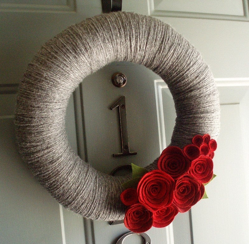 Yarn Wreath Felt Handmade Door Decoration - Classic Romance 12in