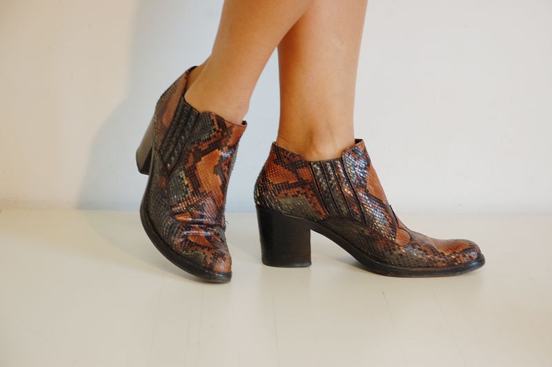 SALE italian 1980's snake skin shoes