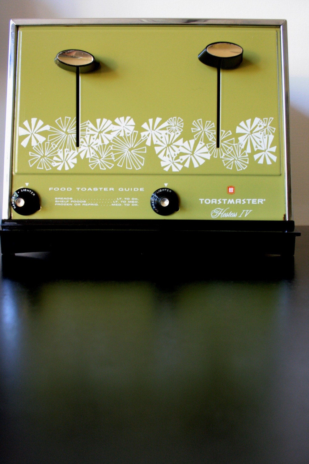 VINTAGE RETRO TOASTMASTER TOASTER