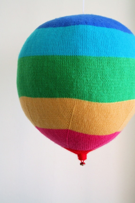 Knit your own hot air balloons (pdf knitting pattern)