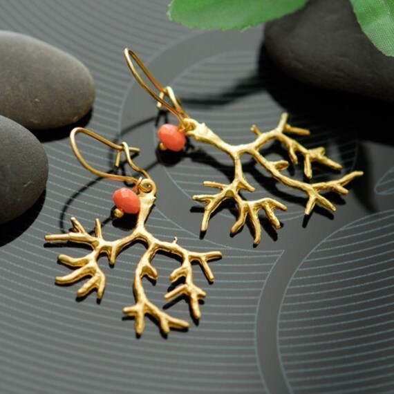 Coral earrings - Coral branch earrings - Gold coral earrings - Coral reef earrings in gold