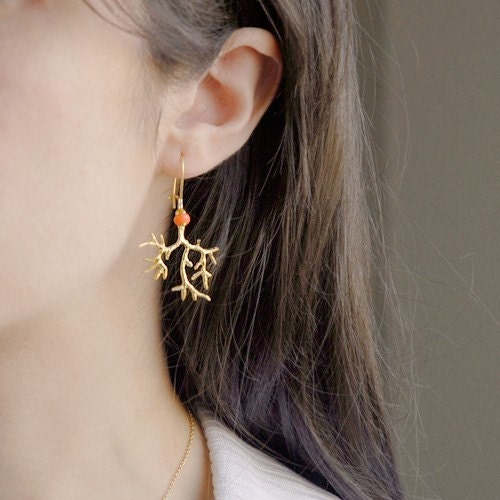 Coral earrings - Coral branch earrings - Gold coral earrings - Coral reef earrings in gold