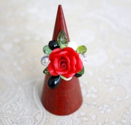 Unique Flower Bouquet Beaded Ring - Shabby Chic Red Rose - Size 6
