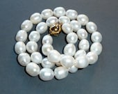 Verona 04 - White Pearl Necklace