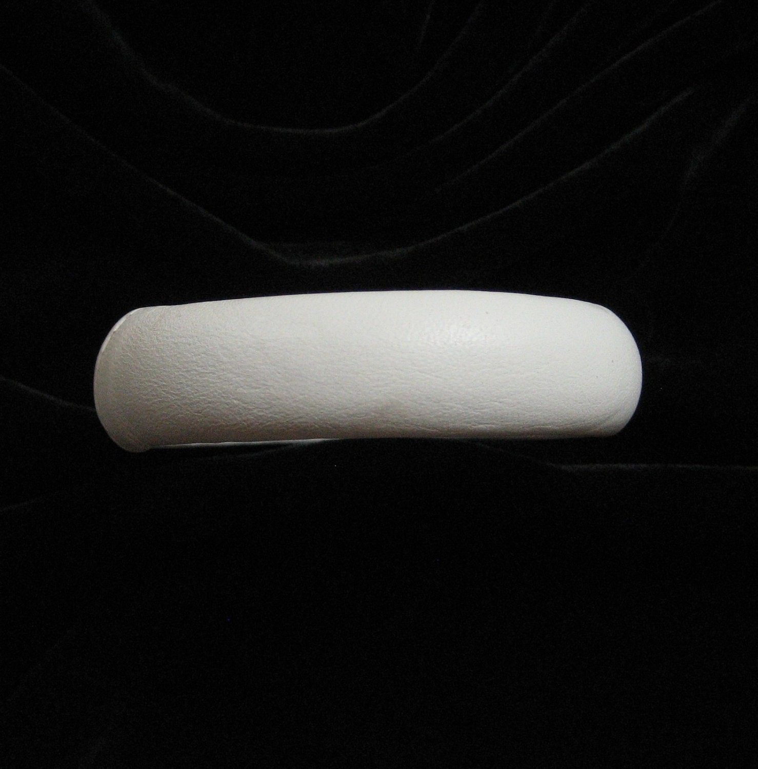 1980's White Leather Bangle, Australia, Vintage Bracelet