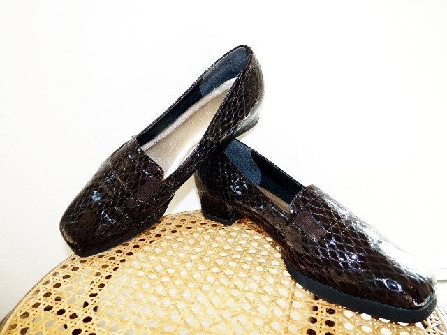 SALE Crocodile Leather Shoes Vintage Brown Shoes Women  8.5
