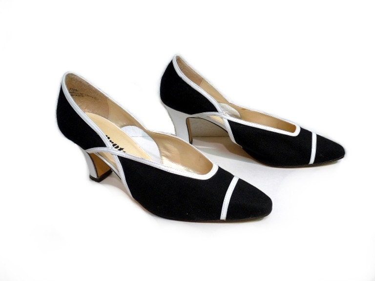 Vintage Black and White Pumps Heels Shoes  with leather trim Women 7.5M