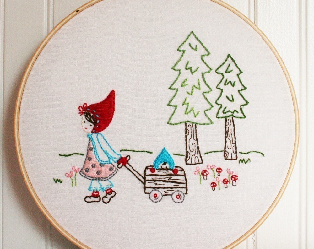 Woodland Walk Embroidery PATTERN