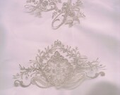 Lone's Embroidered monogrammed veil