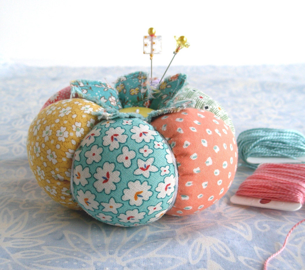1930's Inspired Patchwork Tomato Pincushion