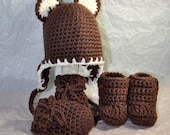 Teddy Bear Hat, Mittens and Booties size 0 to 6 Months