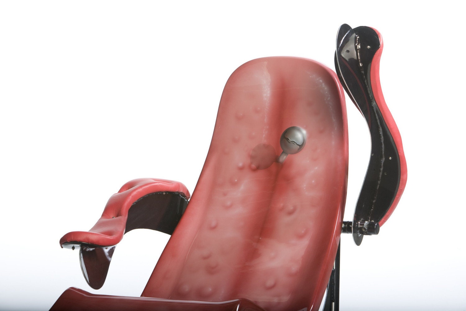 Lick -n- Sit Tongue Chair