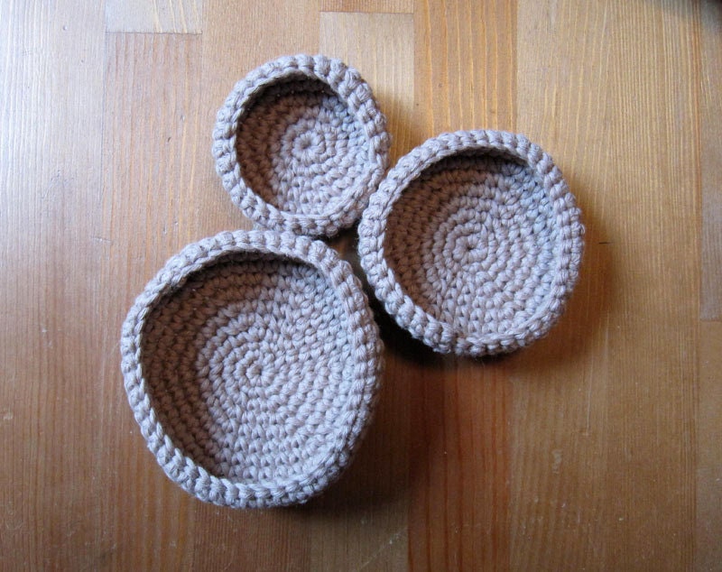 Nesting crocheted bowls