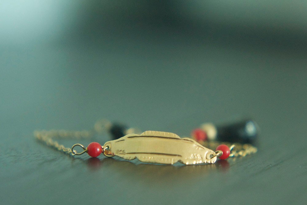 Manita+De+Azabache+Baby+Bracelet Manita De Azabache Baby Bracelet http://www.etsy.com/listing/106563366 ...