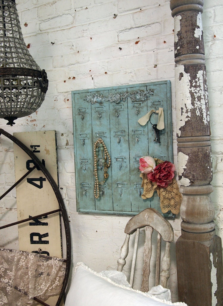 Painted Cottage Chic Shabby Aqua Hotel Key Holder VF256