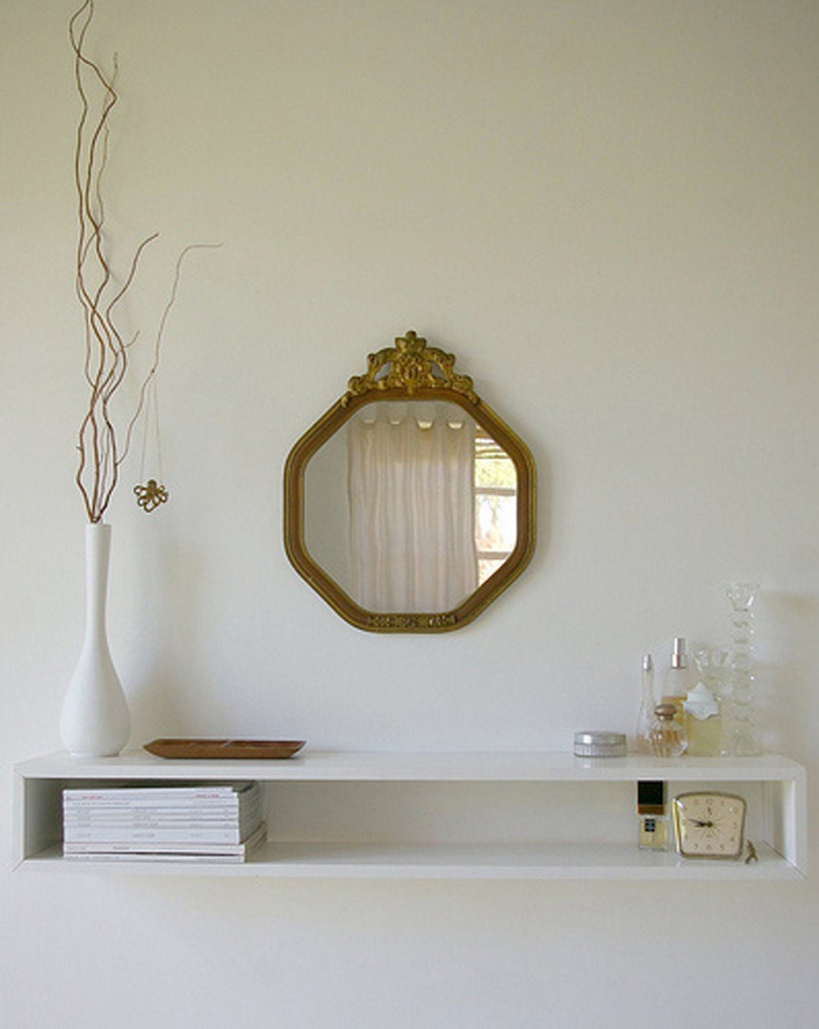 Modern Vanity Table