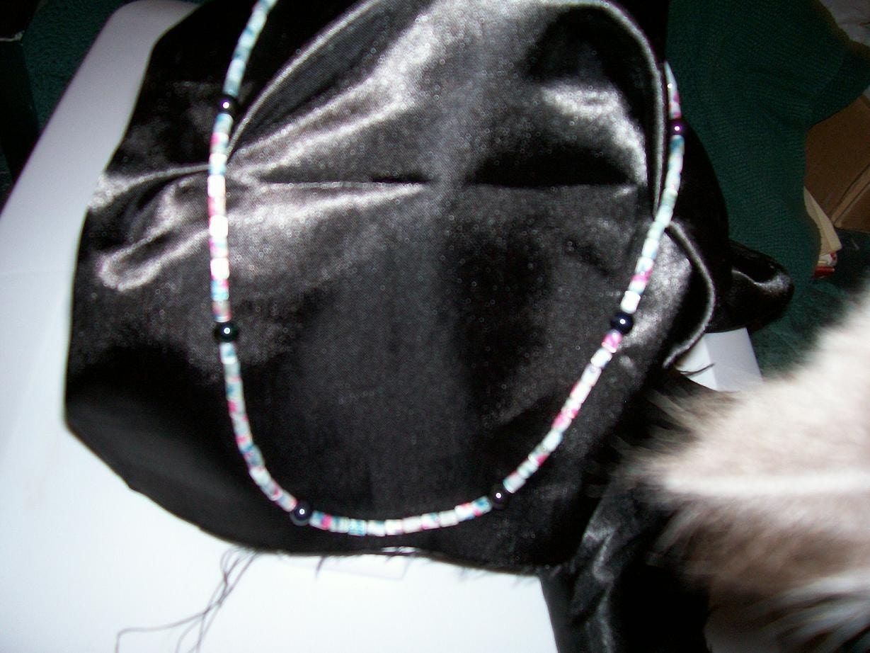 Floral w\/ombre metallic glass beads necklace