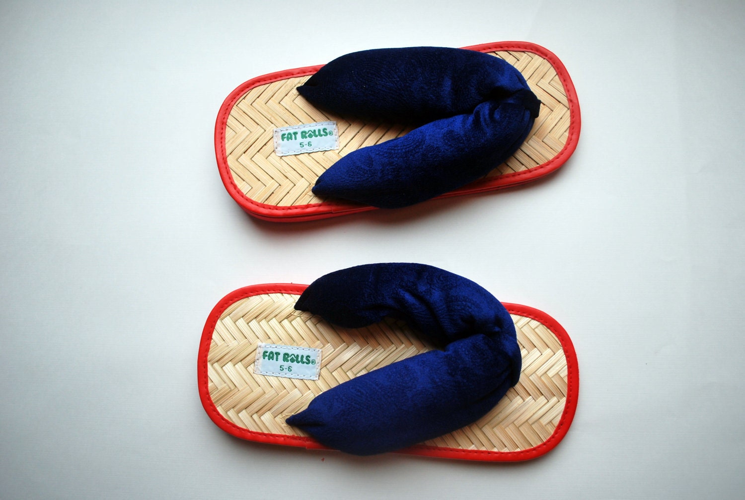 Vintage Revival flip flops .Paisley Textured Indigo Blue .Throwback styled Velveteen Upper .Bamboo and foam sole Fat Rolls Size 10