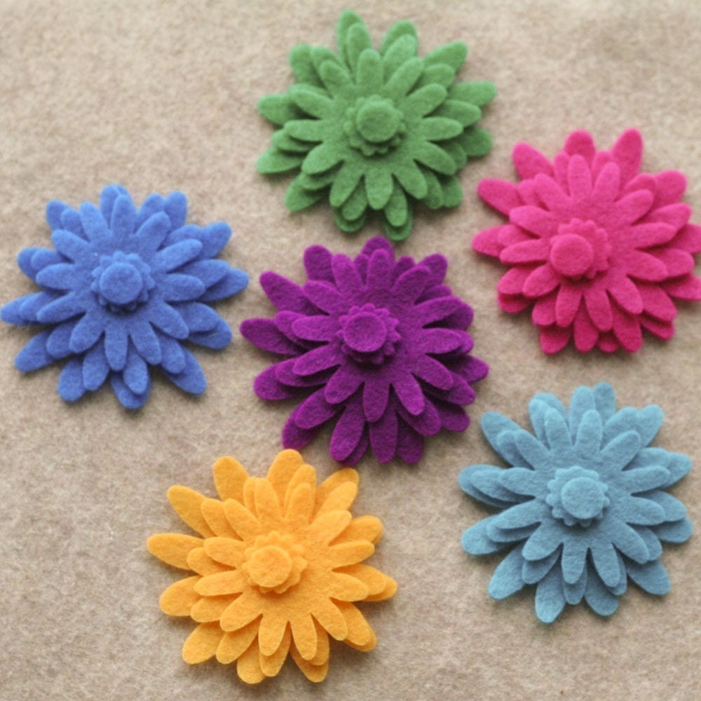 Wonderland - Mums - 48 Die Cut Felt Flowers