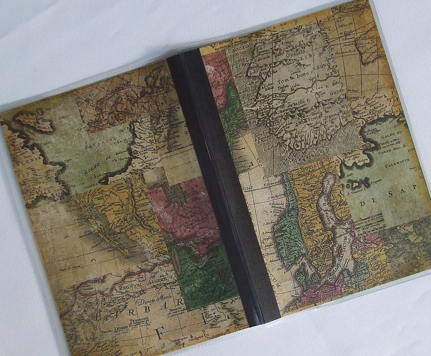 PASSPORT COVER - Vintage Maps