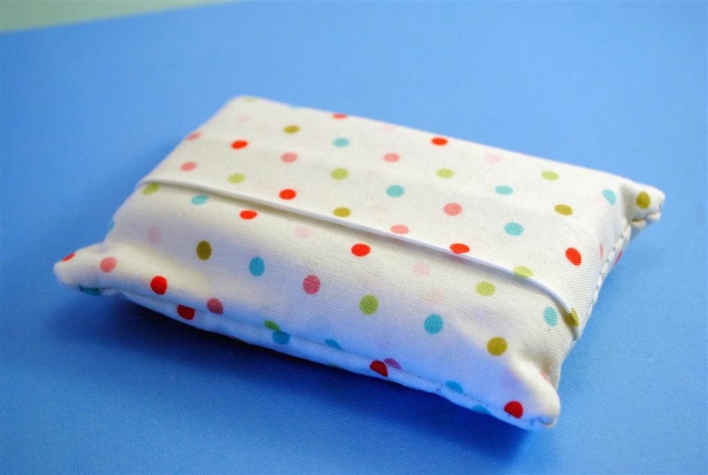 Sweetly Blushing TISSUE COZY - pouch including tissues