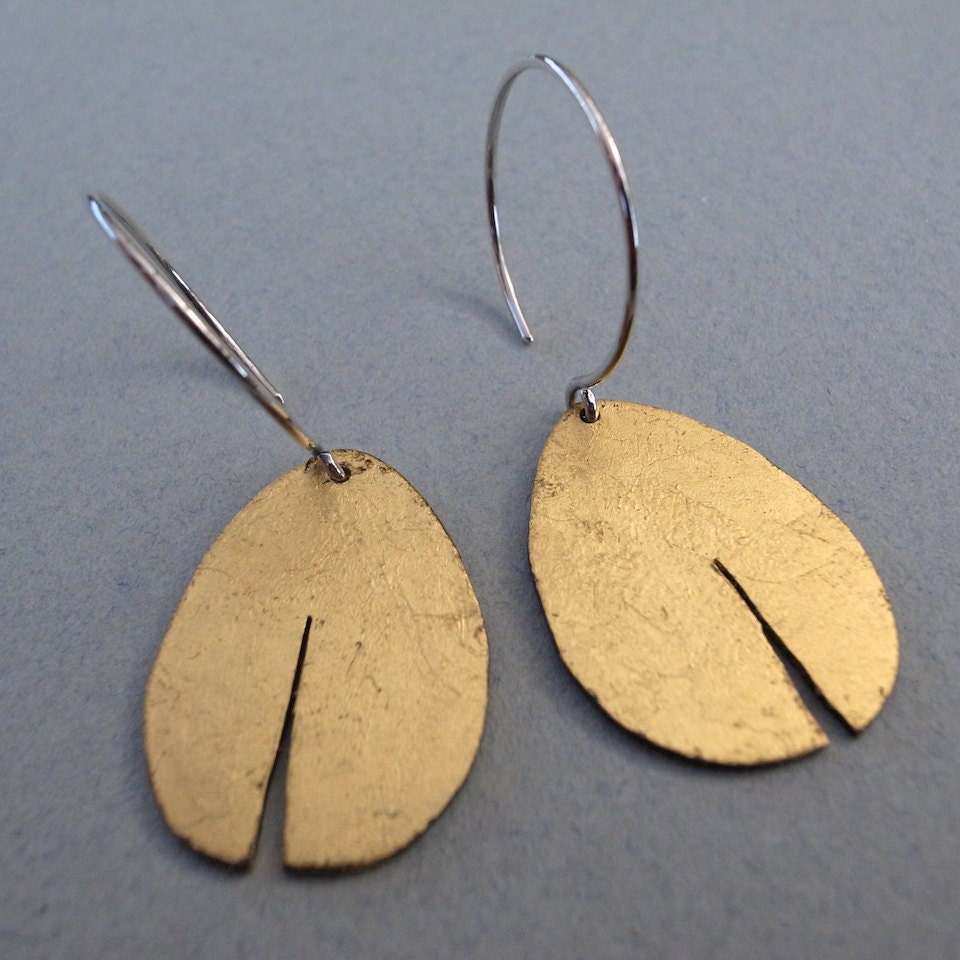 gold dangle earrings - shape 1