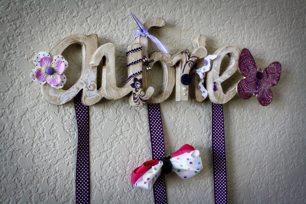 Personalized Wooden Hair Bow Holder- UP TO 6 LETTERS