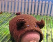 Petite Piggy wants to play too