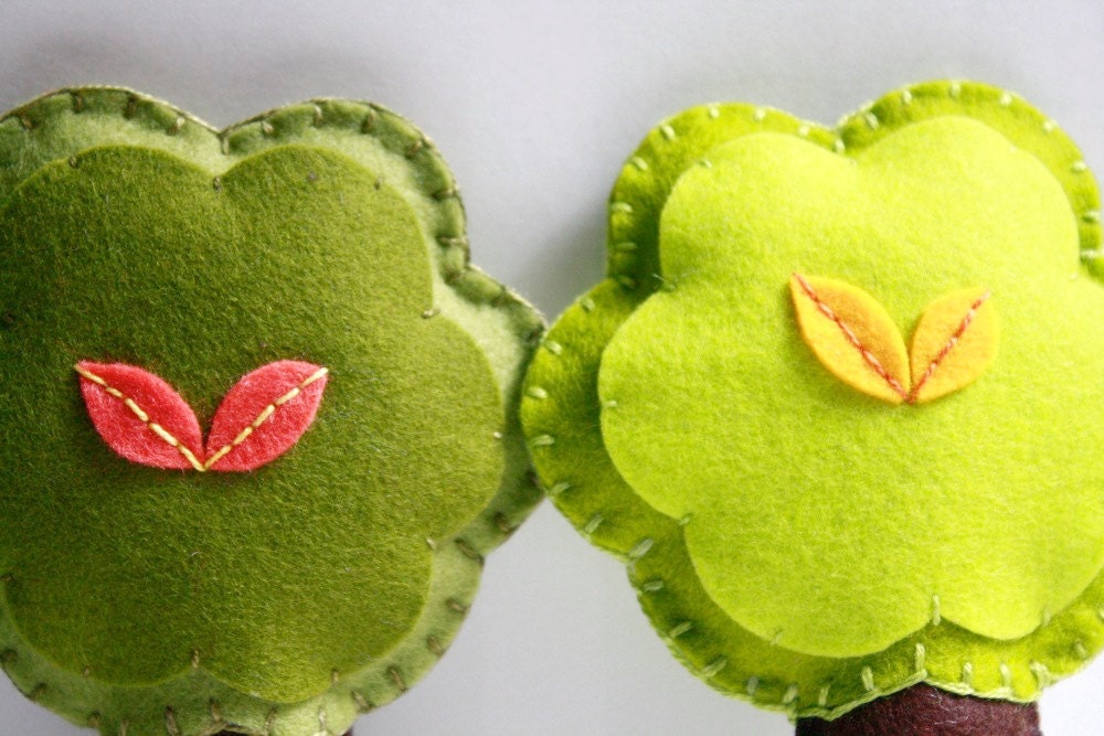 Tree Rattle / Green with Yellow Leaves / Organic Cotton Stuffed Baby Gifts Il_570xn