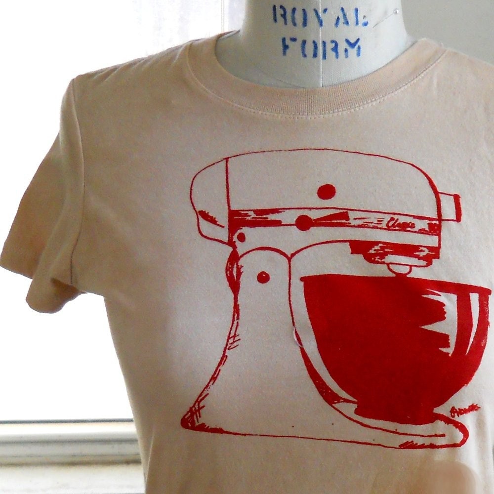 Ladies kitchen Mixer tshirt "Retro Mamma" Ladies Mixer Tee Shirt in tan and red or custom colors