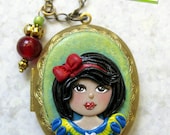 Snow White Locket (Snow White & 7 Dwarfs inside) Polymer clay -  Made to Order