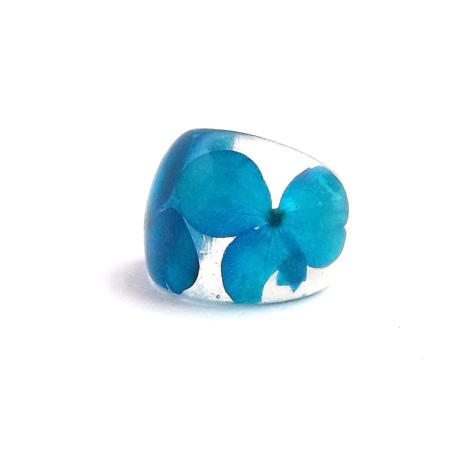 Blue Resin Ring. Hydrangea Resin Ring.  Pressed Flower Ring.  Handmade Jewelry with Real Flowers - Hyndrangeas