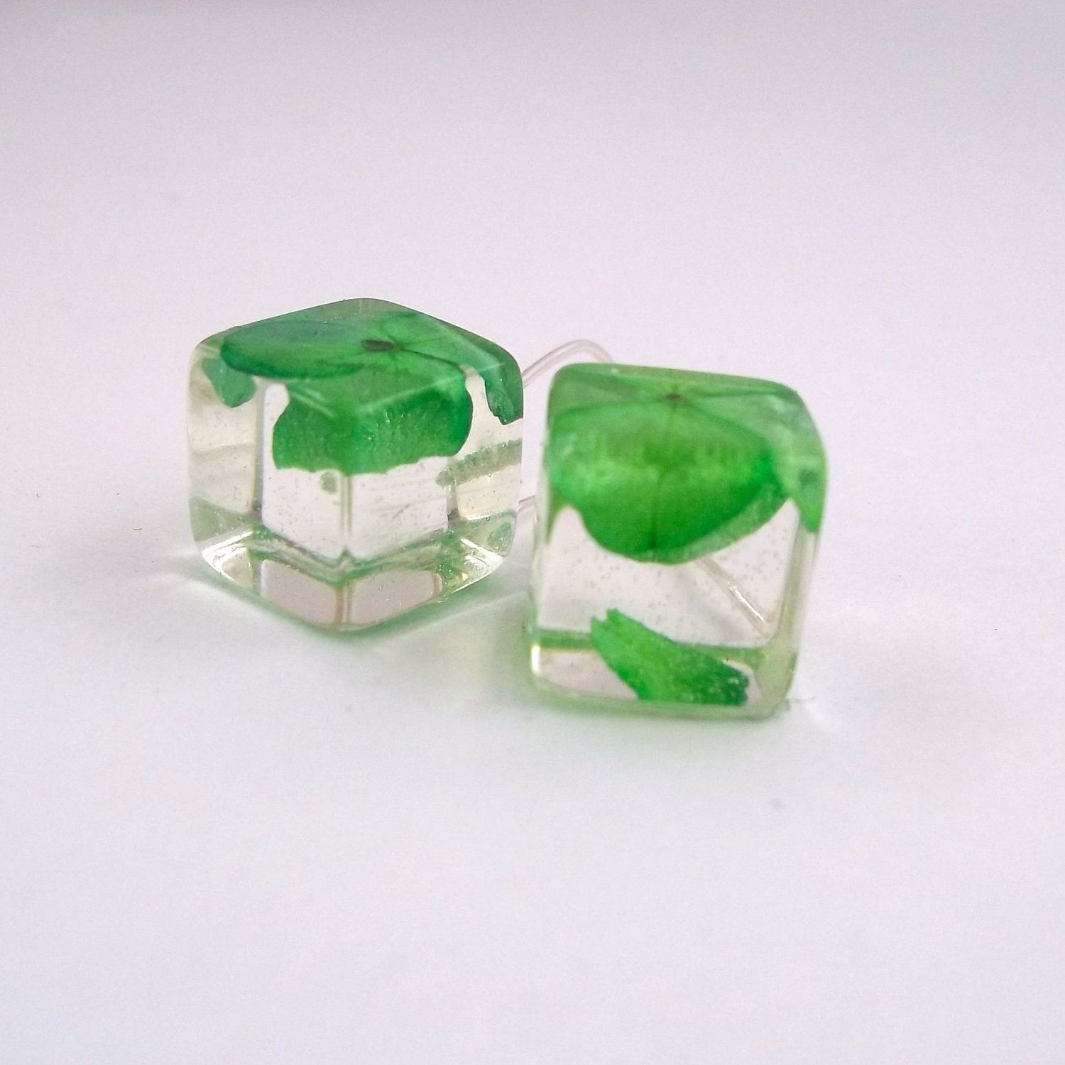 Green Botanical Resin Earrings. Real Flower Resin Earrings. Pressed Flower Earrings. Handmade Jewelry with Real Flowers - Green Hydrangea