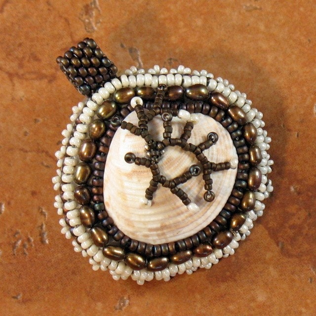 Cancun Shell Pendant