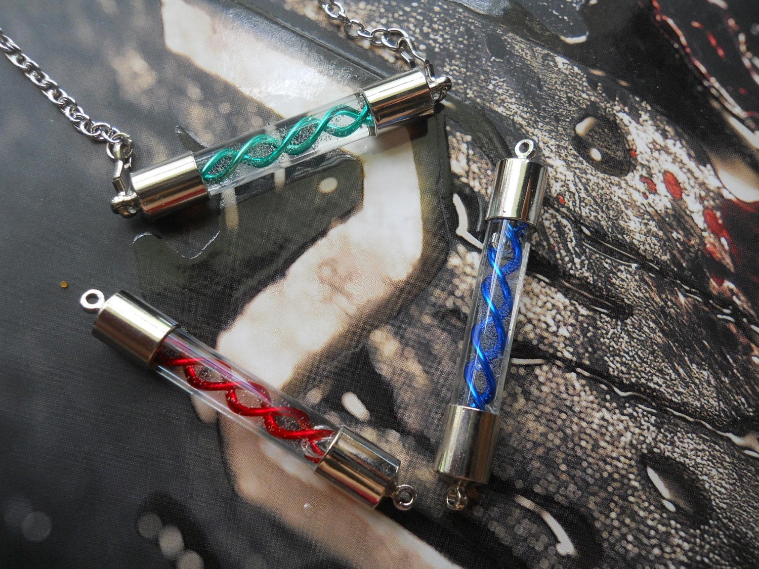 Resident Evil Set of 3 Interchangable Handblown T Virus, G Virus and G Vaccine Capsule Shield Necklace