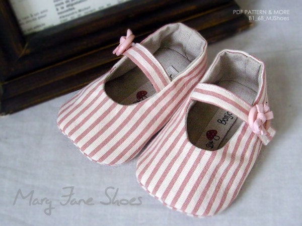 no 68 Cassie Baby Mary Janes PDF Pattern (0-18 months) Reversible