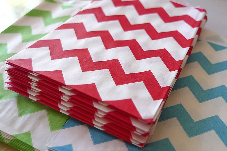 Red Stripe Chevron Pattern 2.75 x 4 in Popular Wedding, BIrthday Goodie Bags - Packet of 20