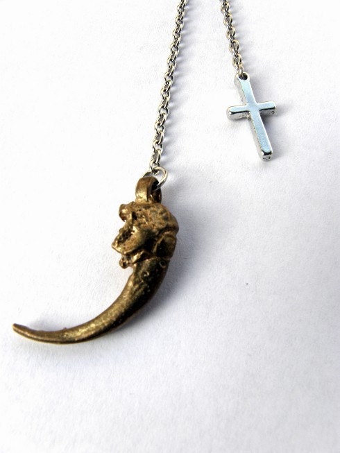 two chain claw cross earring