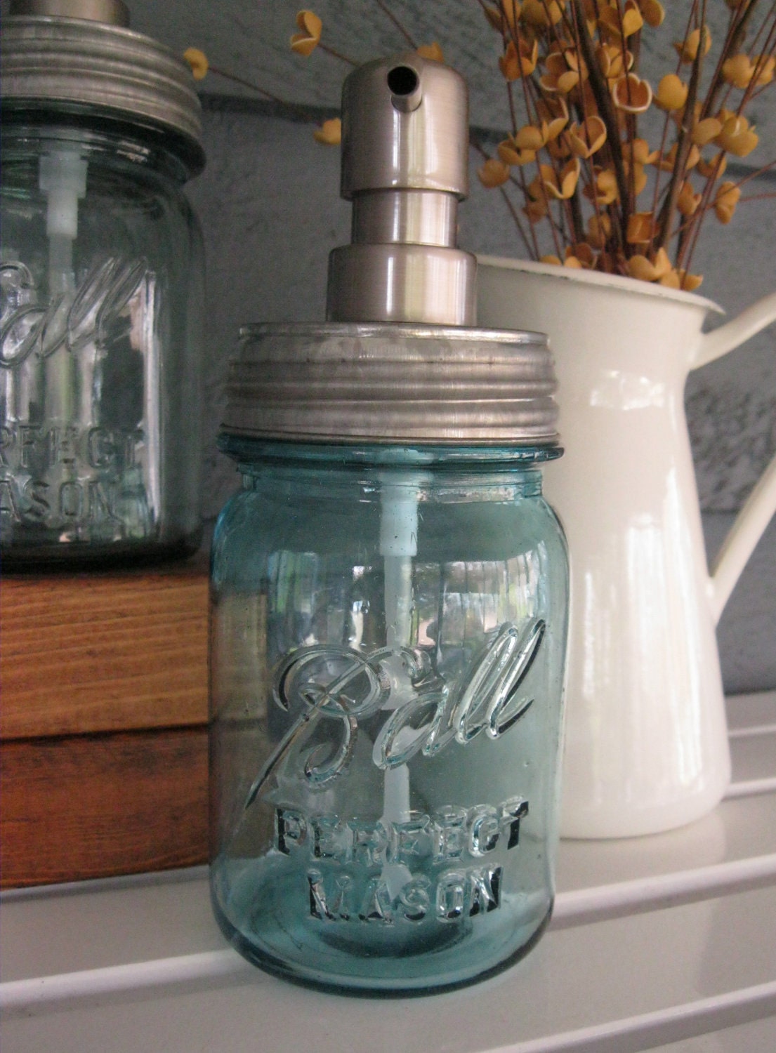 Mason Jar Soap Dispenser with Stainless Steel Pump - Blue Pint