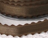 Ribbon -Satin Scalloped Edge 5/8" - Chocolate