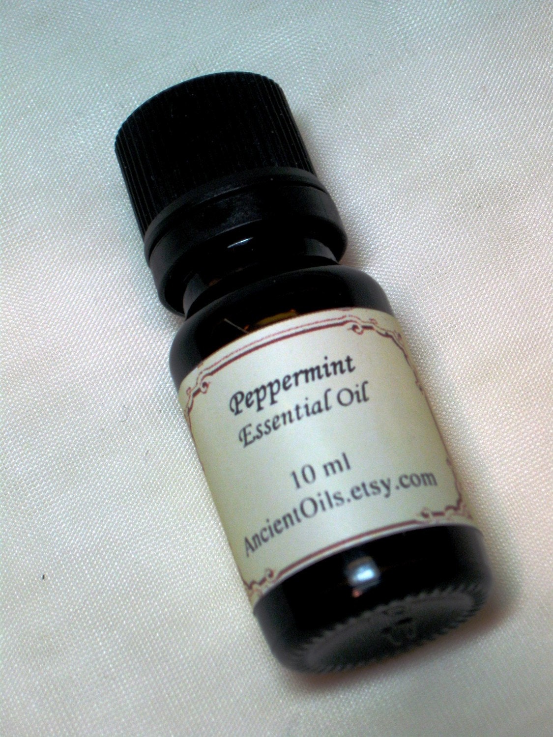 Peppermint Essential Oil - Undiluted Therapeutic Grade    10ml
