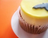 Full Moon with Bat Halloween Fondant Cupcake Toppers