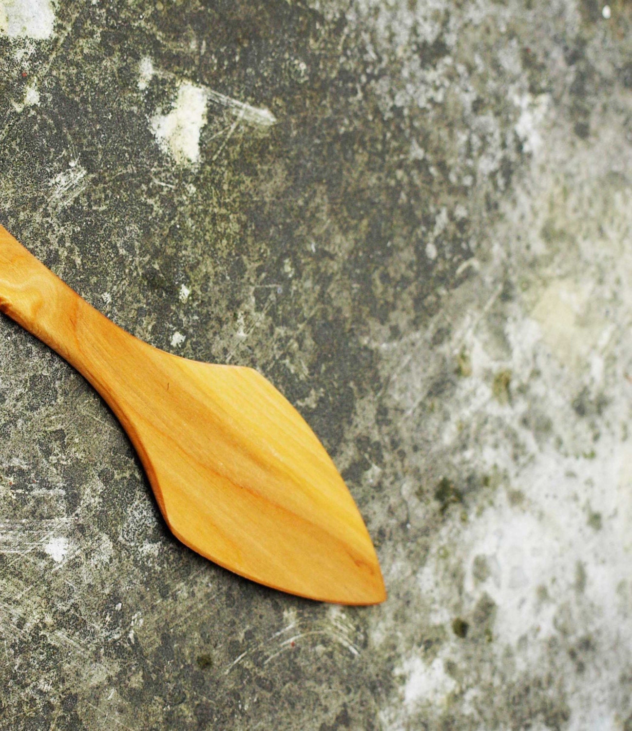 Wooden cake slicer - rustic juniper wood