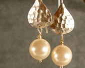 Pearl Hammered Silver Bridesmaid Earrings, Silver Earrings. Wedding Earrings, Bridal Earrings, Wedding Jewelry (866-1531)