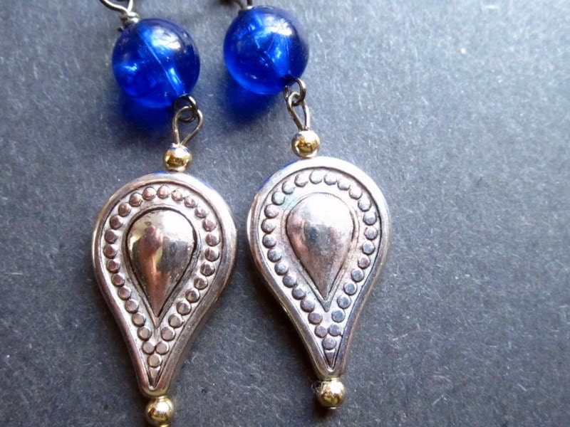Moroccan Earrings Arabian Silver Lucite Blue by MinouBazaar