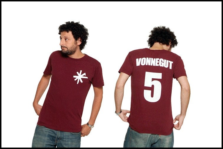 Kurt Vonnegut - Breakfast Of Champions - Literary T-Shirt - New - Reader - Book Gift - Author - NOVEL-T