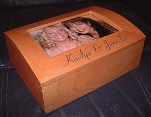 Personalized Engraved Alder Wood Keepsake Photo Picture Frame Box Bridesmaid Maid of Honor Friendship Gift